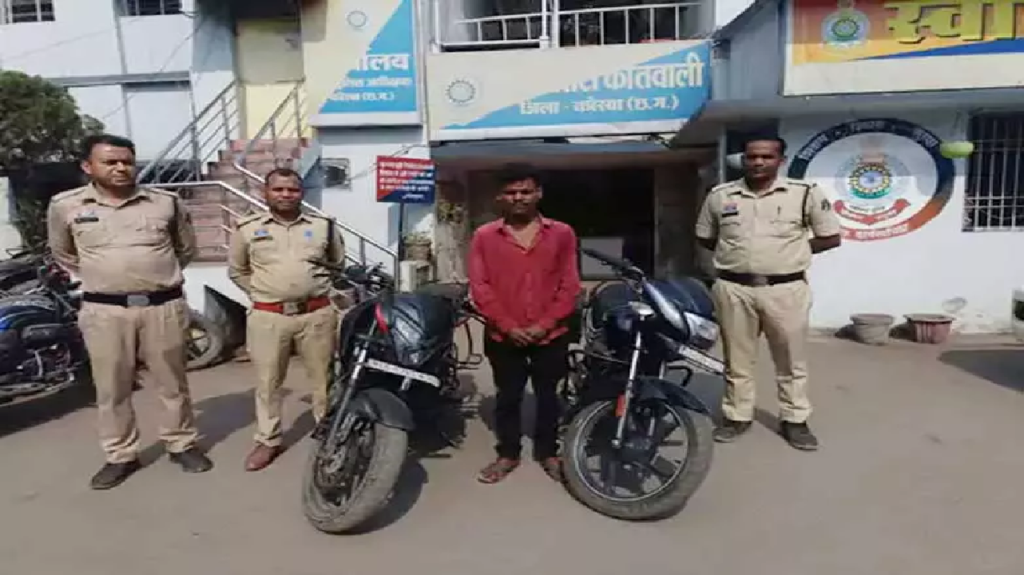 CG : चलती बाइक पर चाकू लहराकर वीडियो बनाने वाले 6 आरोपी गिरफ्तार…