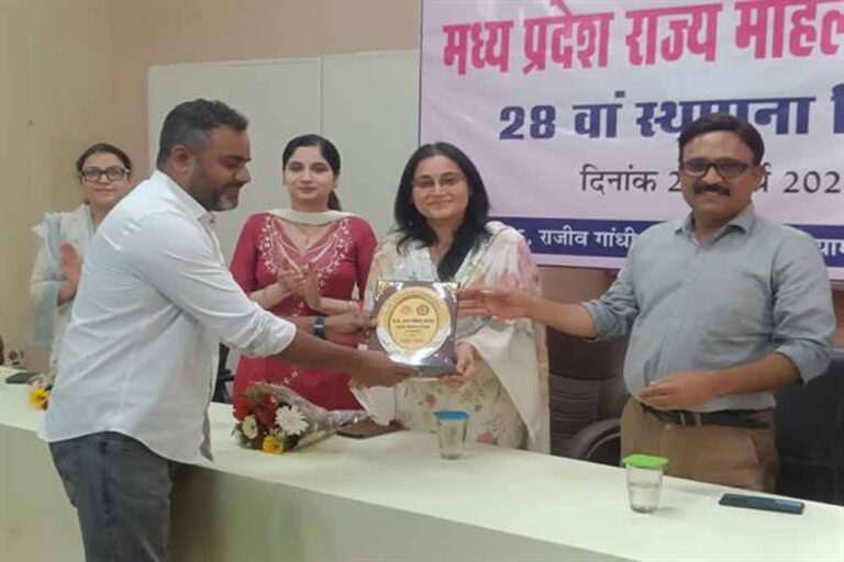 Award_01.jpg