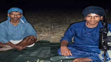 CG : कांकेर में 2 और नक्सलियों का सरेंडर ...