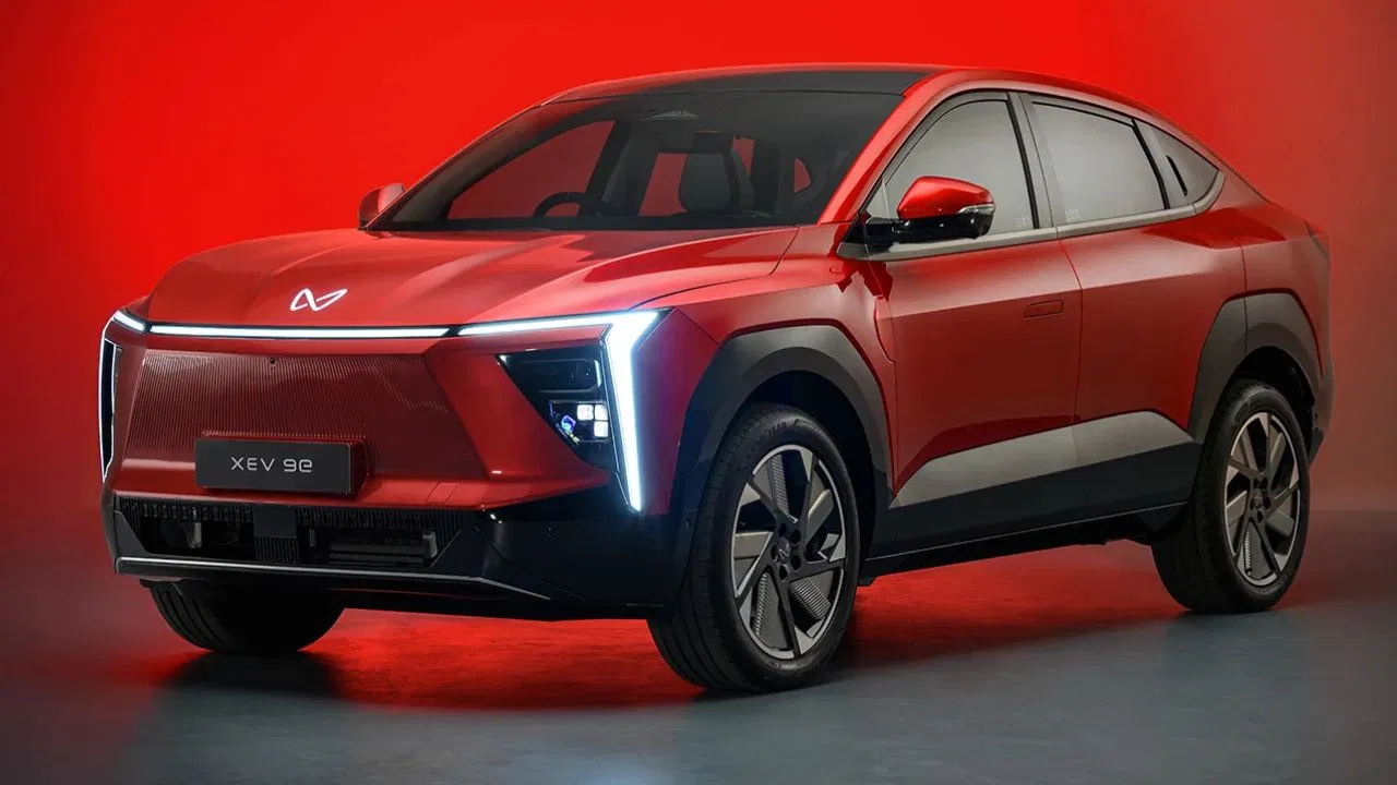 Mahindra XEV 9S EV Car