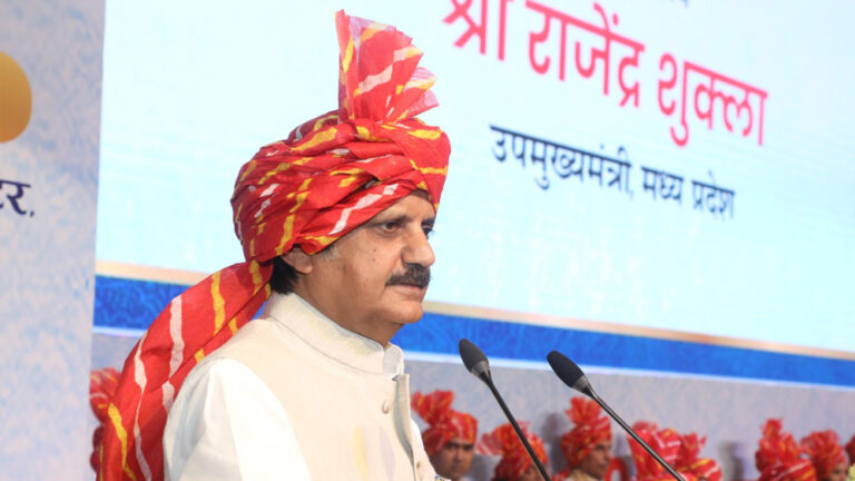 Rajendra_Shukla_189_3_84.jpg