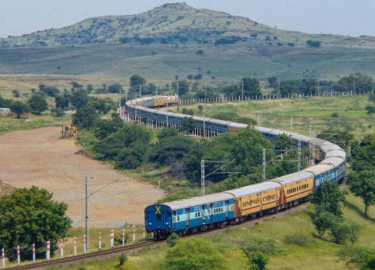 train_india86_3.jpg