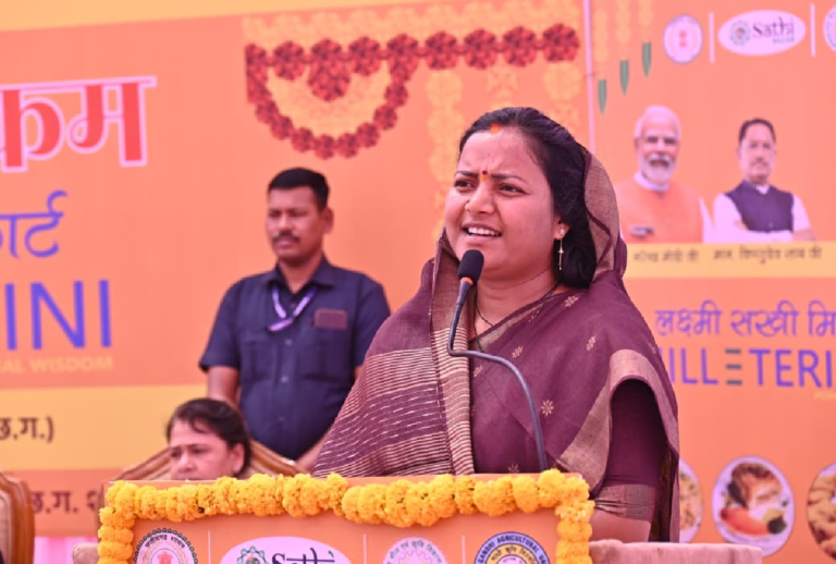 CG : जब महिलाएं सशक्त होती हैं, तब राज्य होता है मजबूत – मंत्री लक्ष्मी राजवाड़े