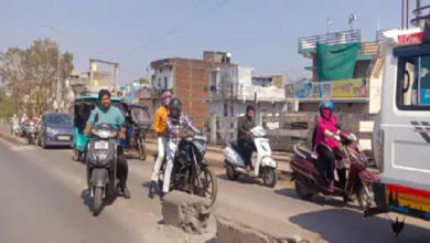 राजनांदगांव : वाहनों की ठोकर से ओवरब्रिज का चबूतरा क्षतिग्रस्त, जल्द मरम्मत करें…