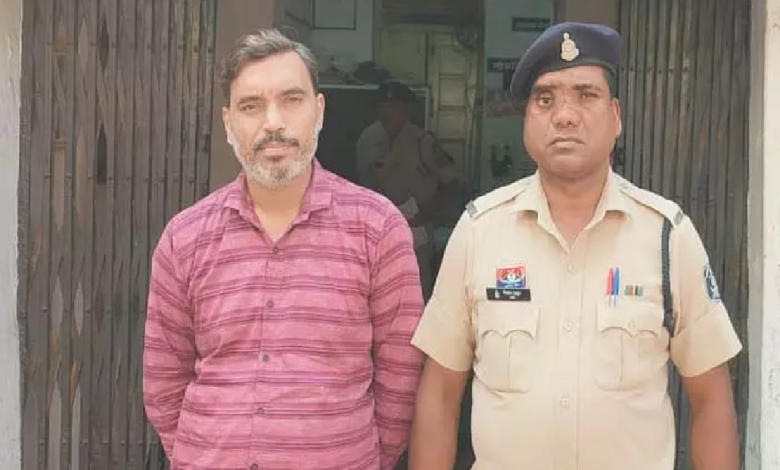 CG : रायपुर में आर्मी स्टोर का मालिक गिरफ्तार, बेच रहा था अवैध धारदार चाकू…