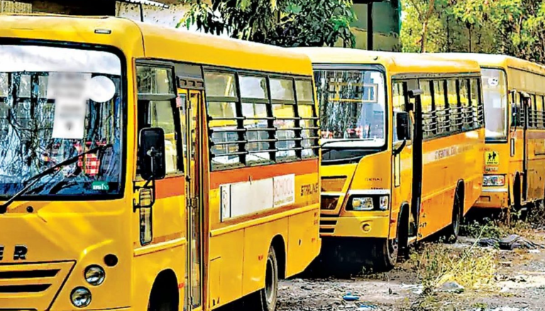 राजनांदगांव : परिवहन विभाग द्वारा स्कूल वाहनों की विशेष जांच कर की गई कार्रवाई…