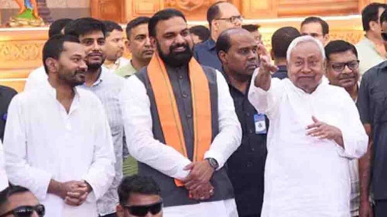 नीतीश के राज्यसभा जाने के बाद बिहार की राजनीति में बड़े बदलाव के संकेत