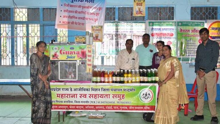 नारी शक्ति वंदन: मंदसौर की महिलाओं ने अपनी मेहनत से महानगरों में मिठास घोली