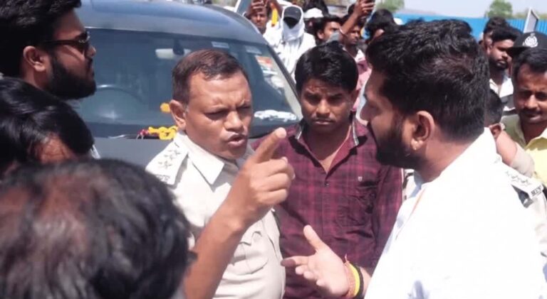 छतरपुर में यूथ कांग्रेस नेताओं के खिलाफ FIR, 50 से ज्यादा युवकों पर मामला दर्ज, केन-बेतवा आंदोलनकारियों से मिलने का आरोप
