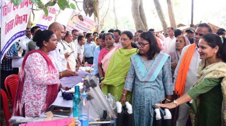 रायपुर: ग्राम माकड़ी में जनसमस्या निवारण शिविर, 13 करोड़ रुपये की लागत के विकास कार्यों का हुआ शिलान्यास