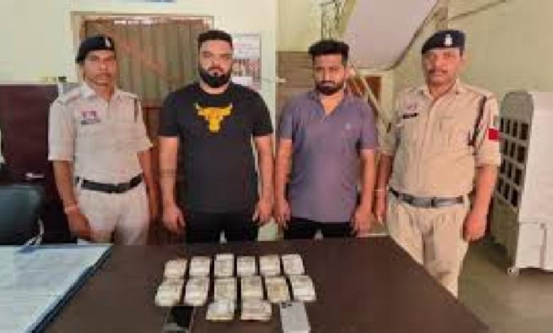 CG : अभनपुर में बड़े जुआरी गिरफ्तार, मर्सिडीज कार आईफ़ोन और 6 लाख नकदी जब्त ...
