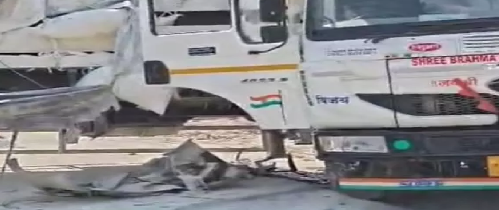 CG : ट्रेलर और ट्रक की भिड़ंत, ड्राइवर की मौत …