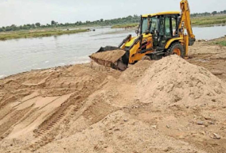 खनन माफिया पर लगाम: छत्तीसगढ़ में ड्रोन से नजर, अवैध परिवहन रोकने 10 ई-चेक गेट तैयार