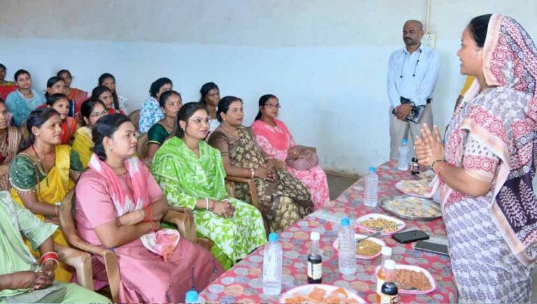 दिशा दर्शन यात्रा पर जोर: लक्ष्मी राजवाड़े बोलीं- आत्मनिर्भर बनने का मजबूत जरिया