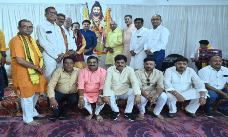 CG : भगवान परशुराम जन्मोत्सव की पूर्व संध्या पर महाआरती व भजन संध्या …