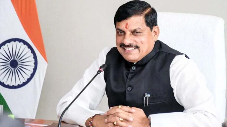 mohan_158_2.jpg