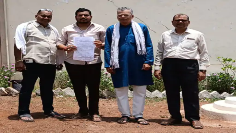 राजनांदगांव : चौकी रोड में नाली निर्माण के विरोध में सौंपा ज्ञापन…