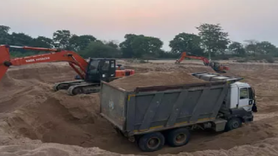 CG : महासमुंद में रेत के अवैध खनन पर कार्रवाई, अधिकारियों ने जब्त किए 2 मशीन और 7 वाहन…