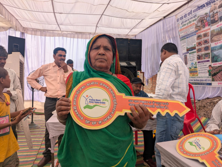 CG : सुशासन तिहार 2026 : पक्के आशियाने का सपना हुआ पूरा, चौति बाई को मिली पीएम आवास की सौगात