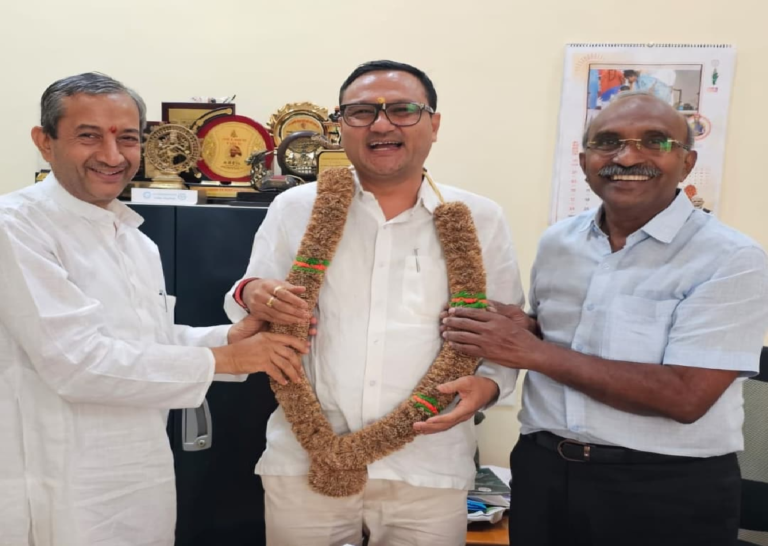 CG : मनोहर गौशाला के शोध कार्यों और जैविक पद्धति की हुई सराहना…