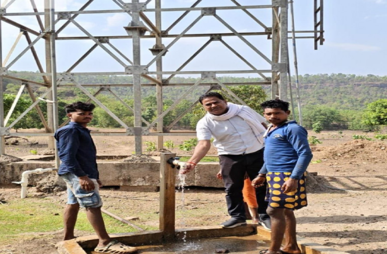 CG : दूरस्थ वनांचल में पहुंची विकास की रोशनी : मंत्री लक्ष्मी राजवाड़े के निर्देश पर सुधरा सोलर पम्प, ग्रामीणों के चेहरों पर लौटी मुस्कान