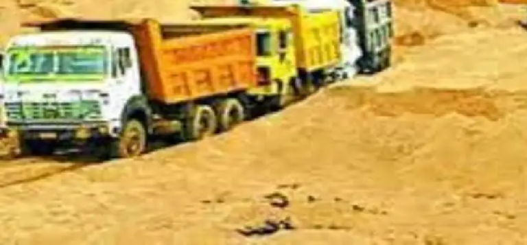 राजनांदगांव : रेत का अवैध परिवहन करने पर 3 हाईवा जब्त…