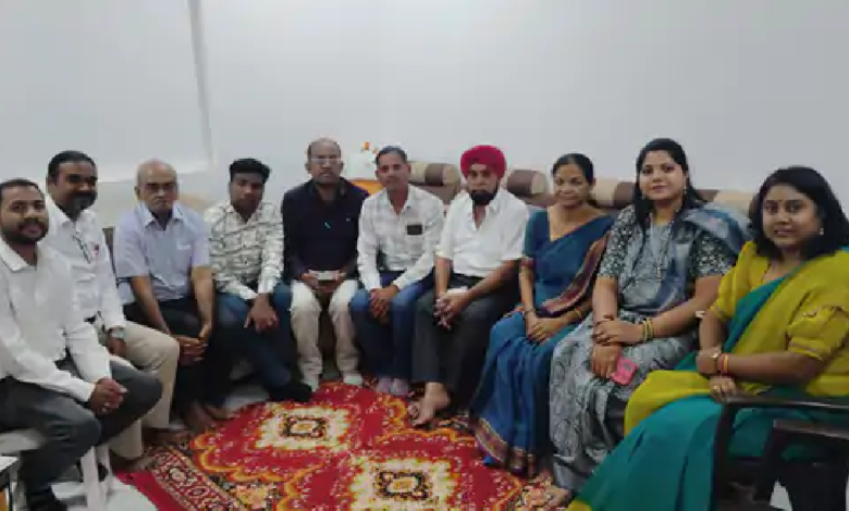 राजनांदगांव : काव्य गोष्ठी में वीर-शृंगार से जुड़ी रचनाएं पढ़ीं…