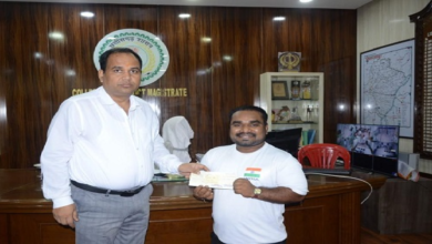 CG : कलेक्टर ने पावर लिफ्टर किशन को दी 10 हजार रुपए की आर्थिक सहायता …