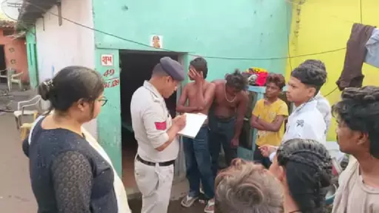 CG : भिलाई में संदिग्धों को पकड़ने 5 घंटे तक चली पुलिस की रेड …