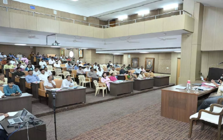 CG : रायपुर में स्वच्छ सर्वेक्षण की तैयारी, सफाई व्यवस्था सुधार पर सख्त निर्देश …