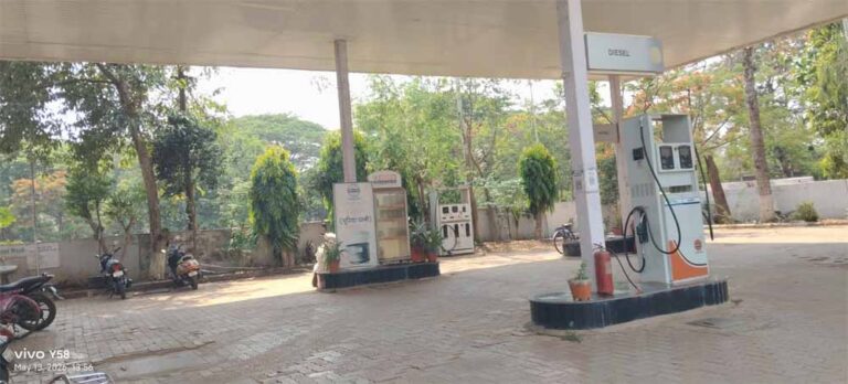 PETROL_03.jpg