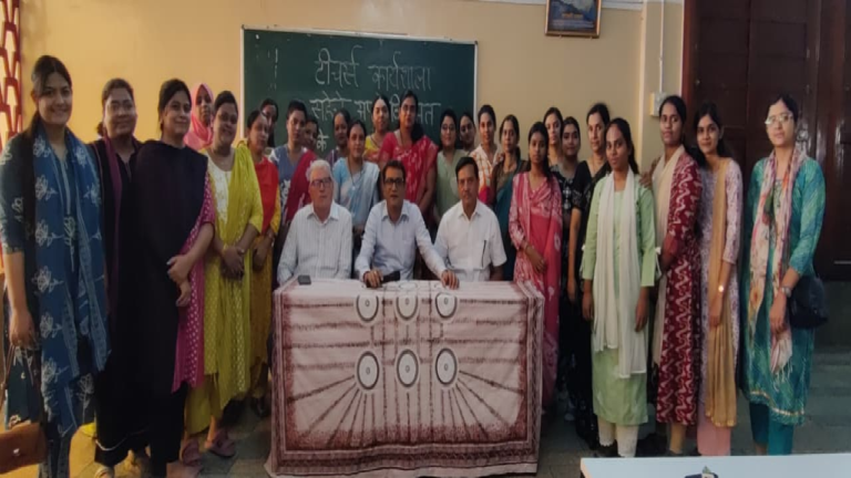 CG : छुट्टियों में धर्मस्थल जाना, दादी-नानी से बात करना यह हो बच्चों का होमवर्क: विजय चोपड़ा …