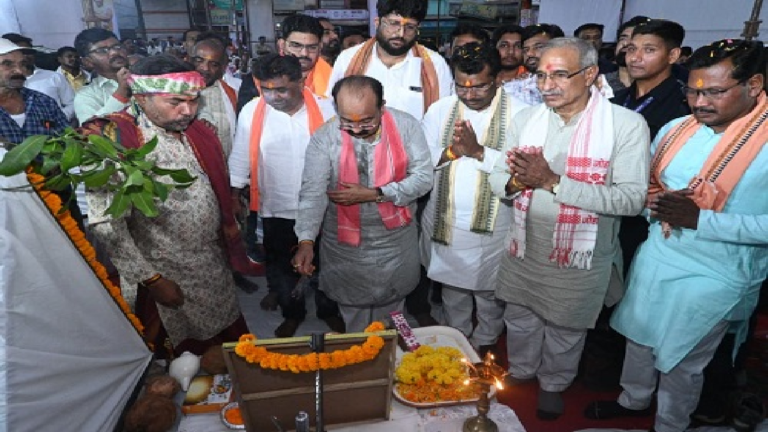 CG : गरियाबंद में 44 विकास कार्यों का भूमिपूजन …