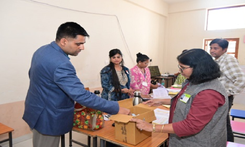 राजनांदगांव : कलेक्टर ने नीट-2026 परीक्षा केंद्र का औचक निरीक्षण कर व्यवस्थाओं का लिया जायजा …
