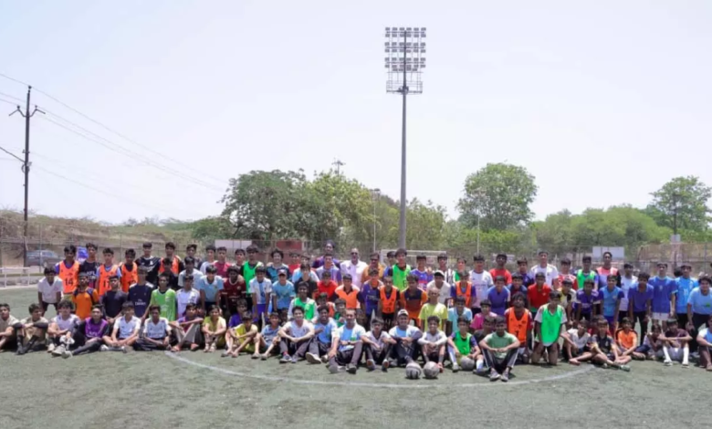 CG : टॉप परफॉर्मर को मिली वर्ल्ड कप की जर्सी, खुशी से झूम उठे फुटबॉलर …