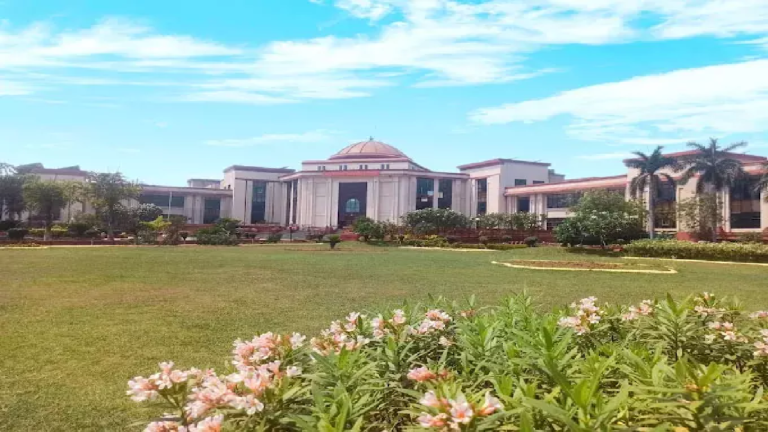 CG : गर्भपात के बाद अगले महीने दोबारा प्रेग्नेंट हुई महिला कर्मचारी, मातृत्व अवकाश देने के निर्देश …