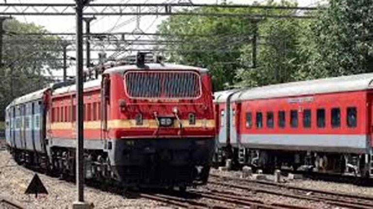 Train-3.jpg