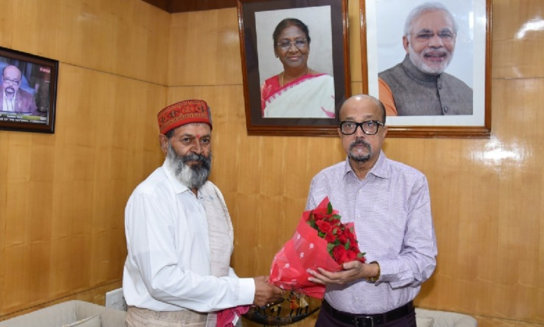CG : उच्च शिक्षा के समग्र विकास पर राज्यपाल डेका व आचार्य बाजपेयी के बीच चर्चा …