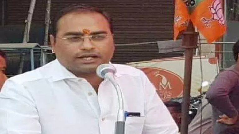 CG : सचिन मेघानी गुर्गे रखकर चला रहे वसूली रैकेट, बीजेपी पार्षदों ने खोला मोर्चा …