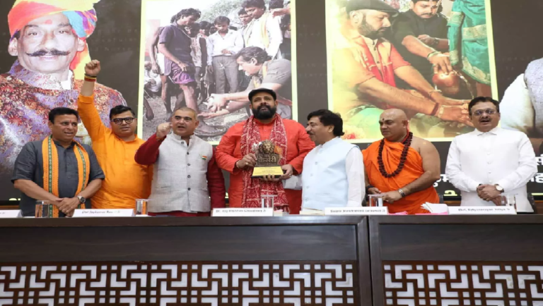 CG : प्रबल प्रताप सिंह जूदेव प्रतिष्ठित हिंदू केसरी सेवा, सुरक्षा एवं समरसता पुरस्कार से सम्मानित …