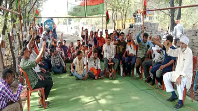 राजनांदगांव : विभिन्न मांगों को लेकर श्रमिकों ने किया धरना-प्रदर्शन और नारेबाजी …