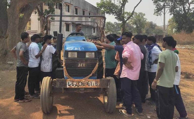 naxal_sam-2.jpg