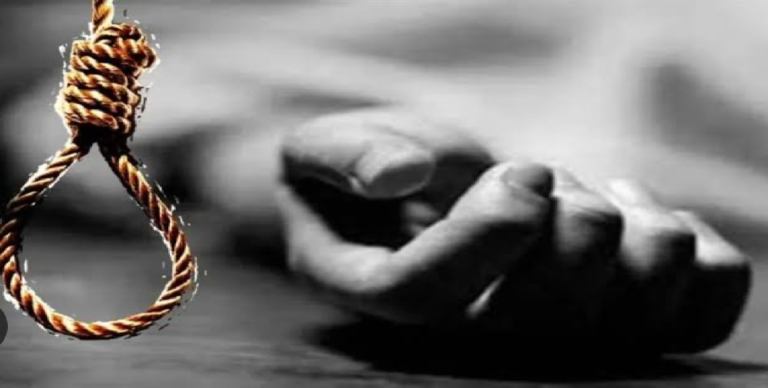 राजनांदगांव : नाबालिग ने फांसी लगाकर की आत्महत्या…