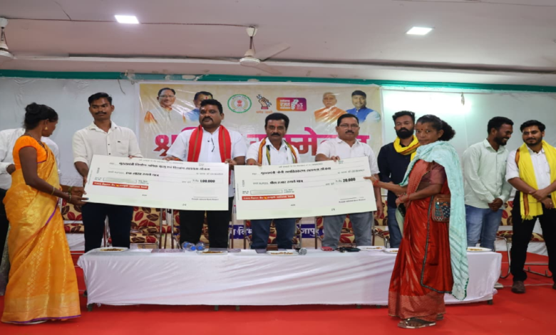 CG : श्रमिकों के सशक्तिकरण की ओर मजबूत कदम : बीजापुर श्रमिक सम्मेलन में उमड़ा जनसैलाब, 500 से अधिक श्रमिकों ने लिया भाग
