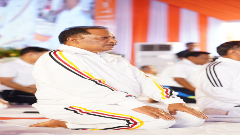 CG : योग को दिनचर्या का हिस्सा बनाएं, स्वस्थ समाज के निर्माण में योगदान दें : मुख्यमंत्री विष्णुदेव साय