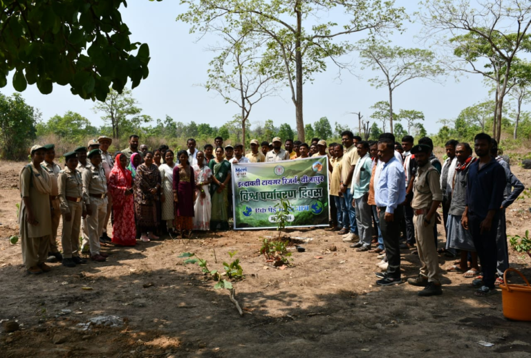 CG : इंद्रावती टाइगर रिजर्व का अनूठा अभियान : ‘एक पेड़ माँ के नाम’ से दिया प्रकृति संरक्षण का संदेश