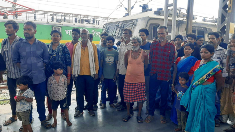 CG : मुक्त कराए गए श्रमिकों की सकुशल वापसी