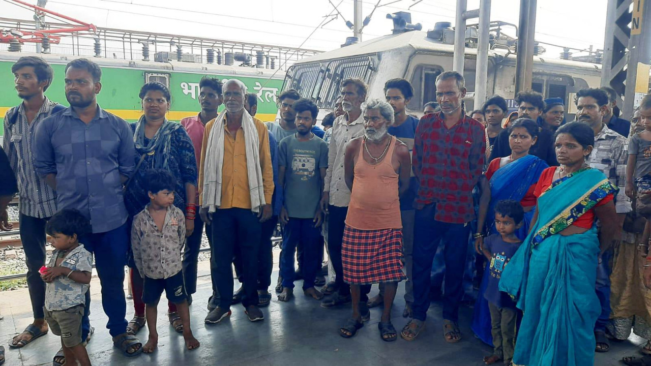 CG : मुक्त कराए गए श्रमिकों की सकुशल वापसी