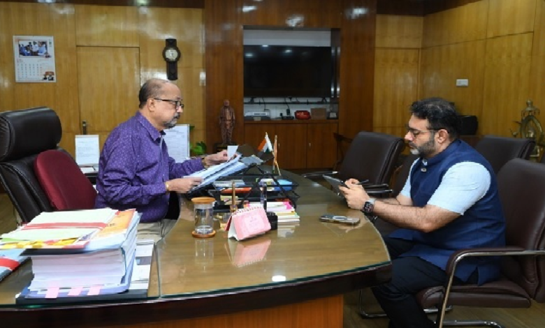 CG : विशेष पिछड़ी जनजातियों के बच्चों की शिक्षा को प्राथमिकता दें- राज्यपाल डेका…
