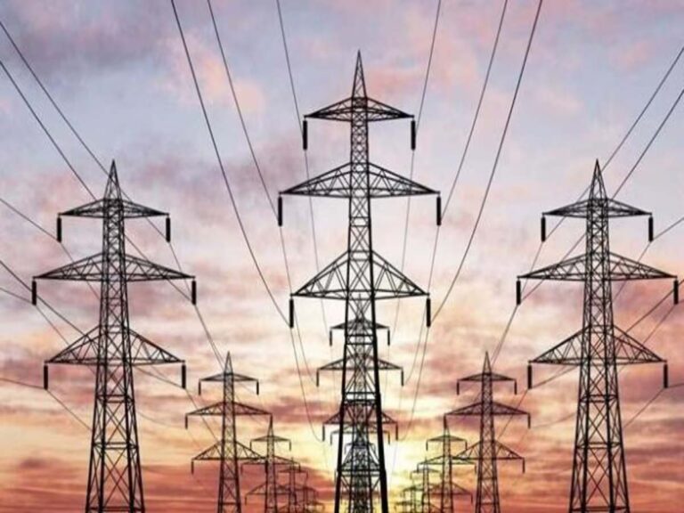 16,448 करोड़ के राजस्व अंतर पर बिजली कंपनियों की मांग, स्मार्ट मीटर खर्च पर भी विवाद बरकरार